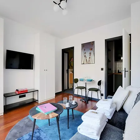 8e - Refait A Neuf - 4eme Etage Avec Ascenseur Holiday home Paris