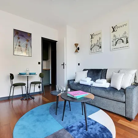 8e - Refait A Neuf - 4eme Etage Avec Ascenseur Holiday home Paris